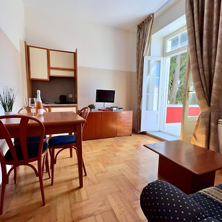 סבודרייה Villa Valdepian Apartments מראה חיצוני תמונה