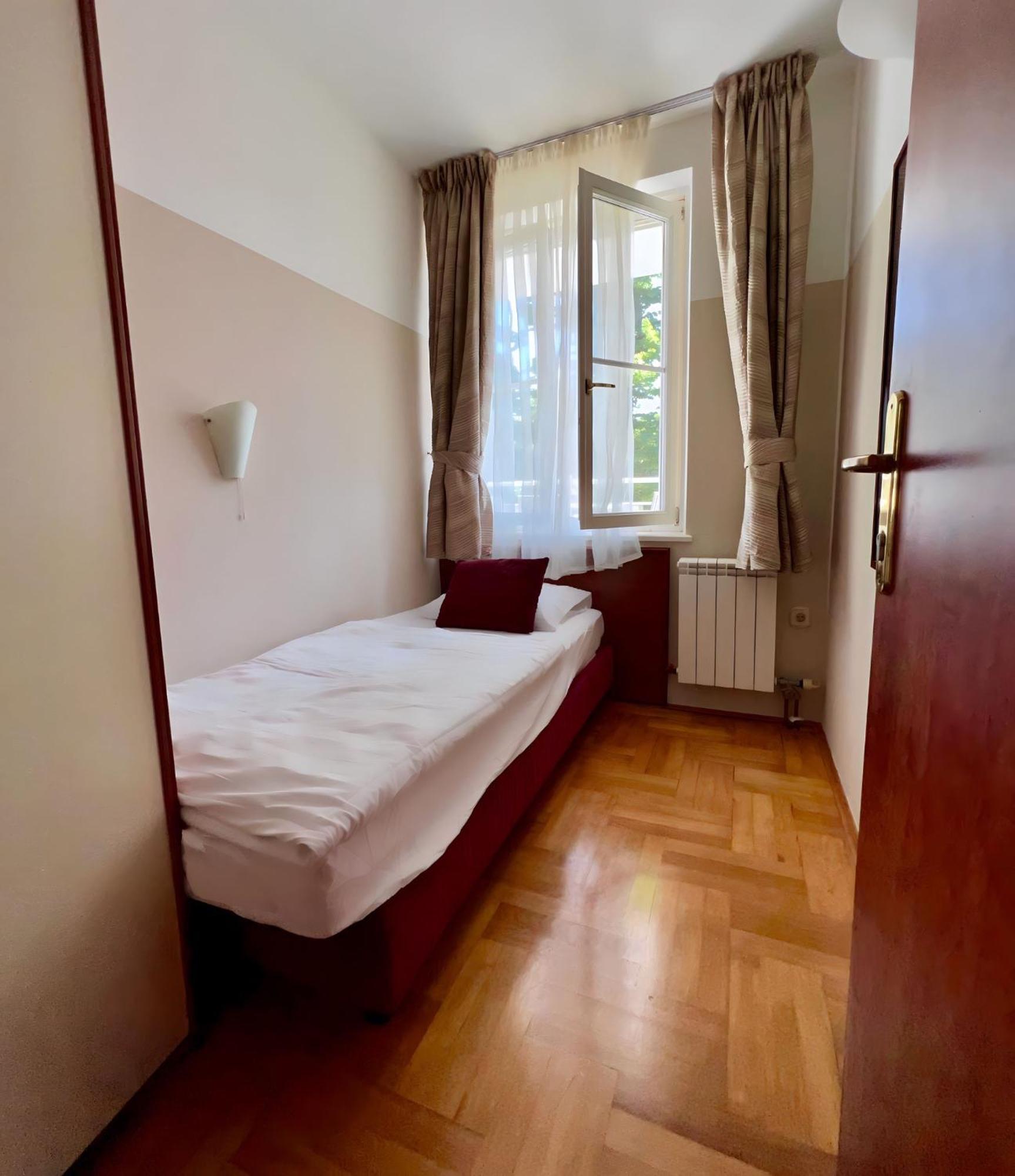 סבודרייה Villa Valdepian Apartments מראה חיצוני תמונה