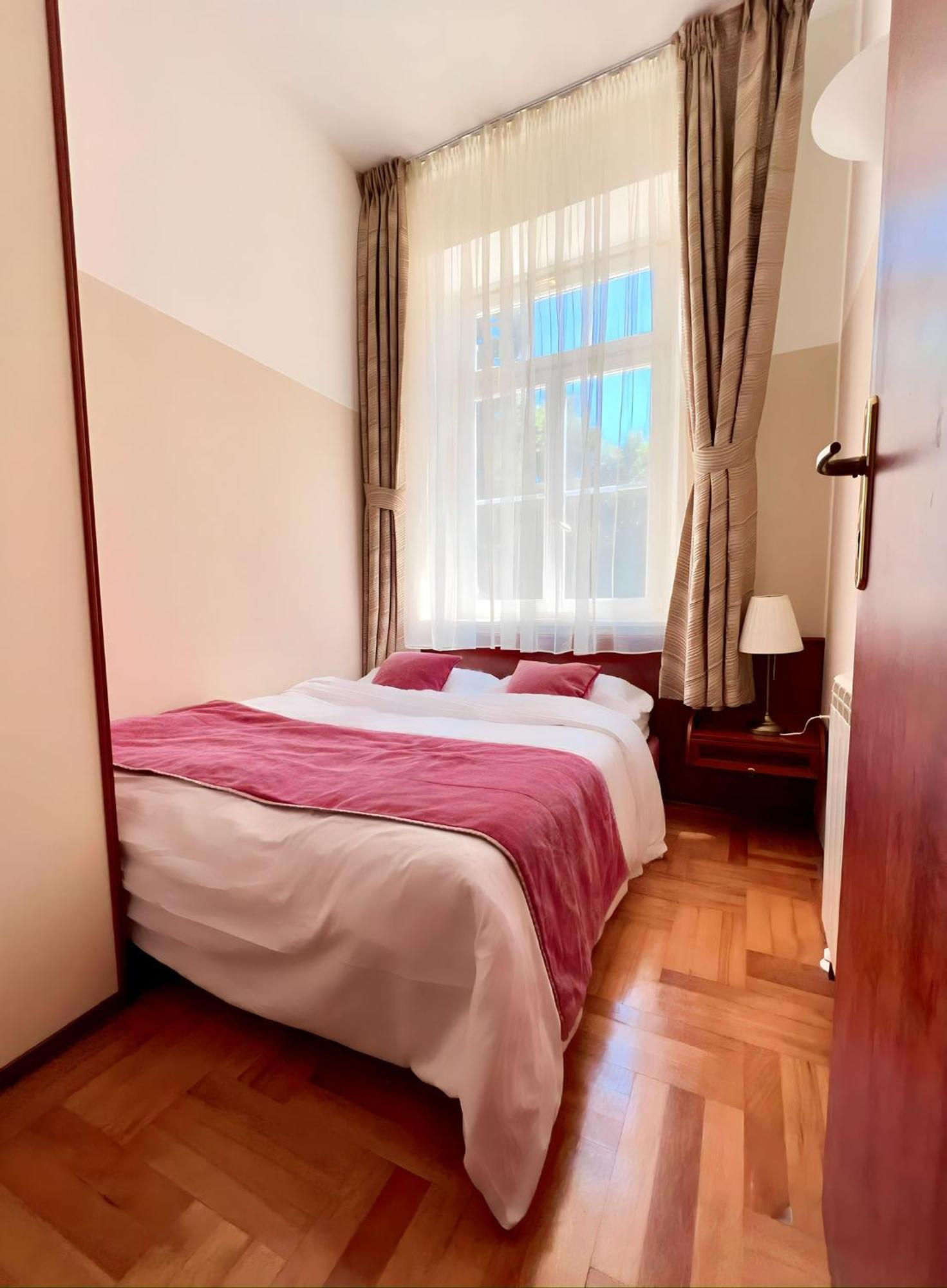 סבודרייה Villa Valdepian Apartments מראה חיצוני תמונה