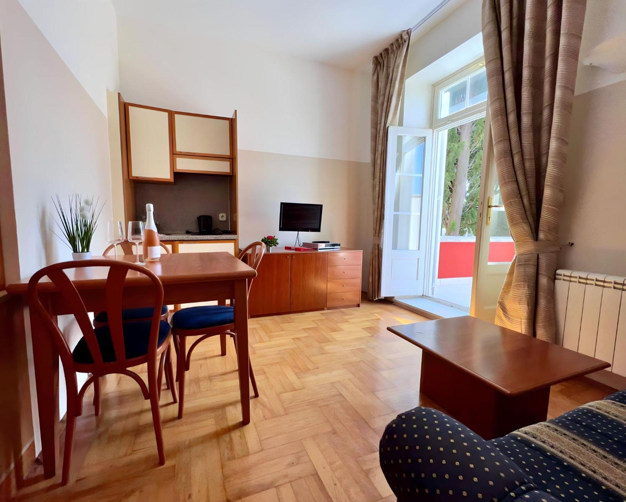 סבודרייה Villa Valdepian Apartments מראה חיצוני תמונה
